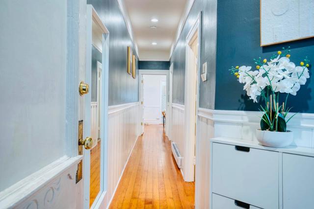 256 Presidio Avenue, San Francisco CA: https://media.crmls.org/mediaz/3c5fc149-f2a6-4ec3-9959-8049188c6326.jpg