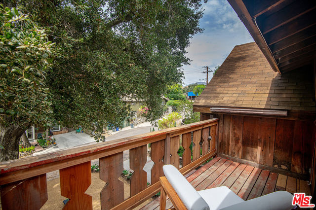 12558 El Merrie Del Drive, Sylmar CA: https://media.crmls.org/mediaz/3c60263f-ecf5-4328-a78a-2c0e1d6aafdf.jpg