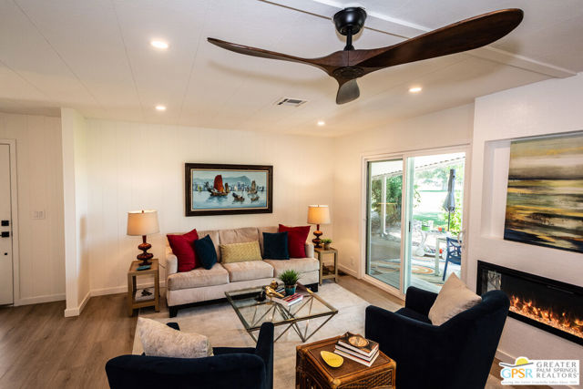 480 Calle Madrigal, Cathedral City CA: https://media.crmls.org/mediaz/3c60ac1f-7fc0-4644-894b-8eda5eda1836.jpg