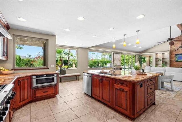 1550 E Murray Canyon Drive, Palm Springs, CA 92264