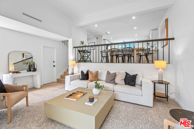 4715 La Villa Marina, Marina del Rey CA: https://media.crmls.org/mediaz/3c61566b-c610-498d-85b2-80a7145b98de.jpg