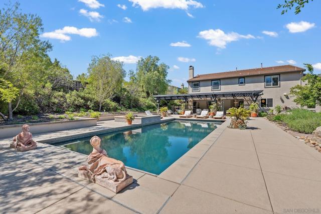11577 Sweet Willow Way, San Diego CA: https://media.crmls.org/mediaz/3c623d92-76b3-4e1b-818d-a5a617ea0ab8.jpg