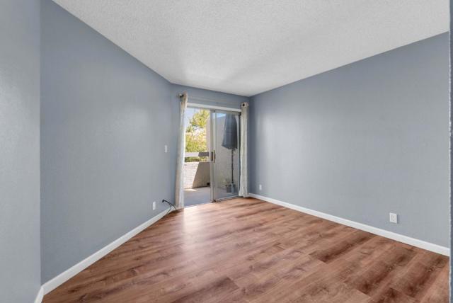 2265 Sun Glory Lane, San Jose CA: https://media.crmls.org/mediaz/3c632135-fd13-4bd4-bf46-ed1f8ff80b86.jpg