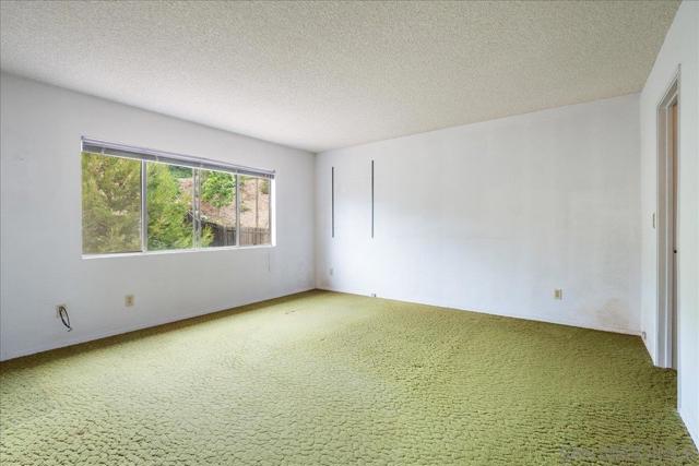 13334 Barbados Way, Del Mar CA: https://media.crmls.org/mediaz/3c6345cd-f2e3-4d70-a609-d5c4777f64ae.jpg