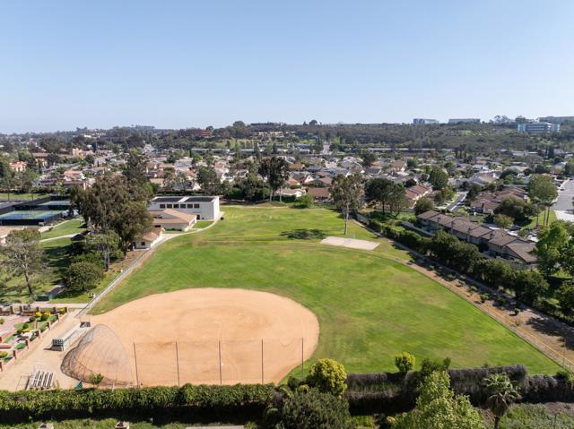 18197 Valladares Dr, San Diego CA: https://media.crmls.org/mediaz/3c63d776-f250-4f41-966b-fa76c16438b9.jpg