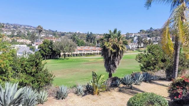 Detail Gallery Image 2 of 25 For 2625 Pirineos Way #224,  Carlsbad,  CA 92009 - 2 Beds | 2 Baths
