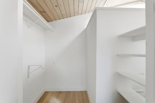 278 Monroe Drive, Mountain View CA: https://media.crmls.org/mediaz/3c649d20-b454-4048-a844-d2eb99cc7817.jpg