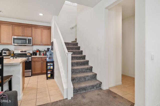 254 Hydrangea Street, Fillmore CA: https://media.crmls.org/mediaz/3c65b5a2-7eac-4609-91d7-053de57a69b5.jpg