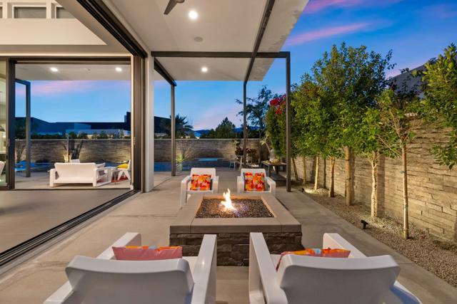 29 Topaz Court, Rancho Mirage, CA 92270