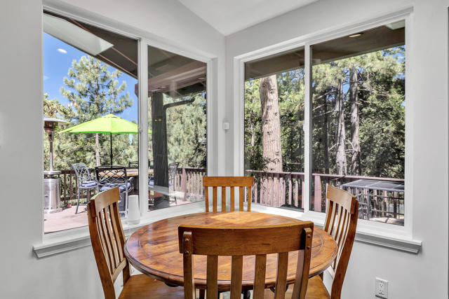 Image 33 of 60 For 25275 Norwood Drive