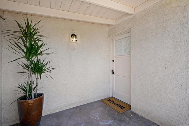 Detail Gallery Image 32 of 61 For 330 Skyline, Vista,  CA 92084 - 5 Beds | 4 Baths