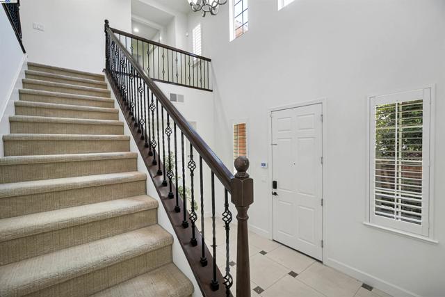 671 W Questa Trl, Mountain House CA: https://media.crmls.org/mediaz/3c68ea02-d805-41cf-bd1c-9b81fd69f011.jpg