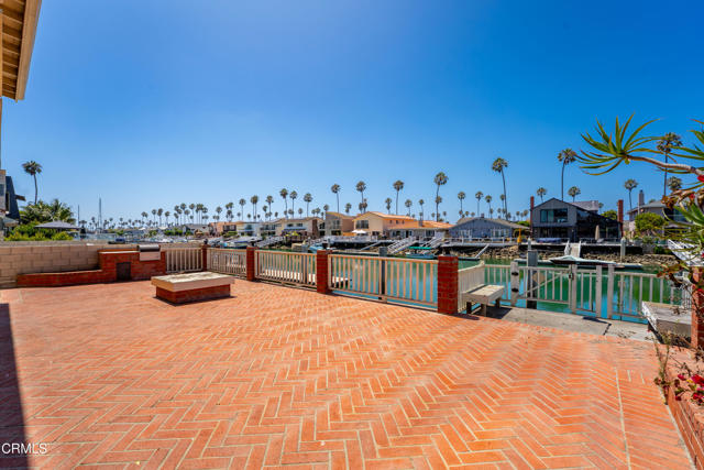 2851 Seahorse Avenue, Ventura CA: https://media.crmls.org/mediaz/3c699d5c-5ec7-4033-ade7-b4089c547730.jpg