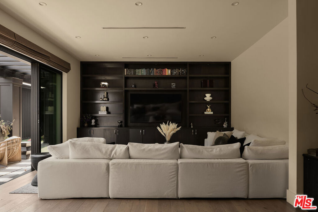 MLS #26856657 image #6