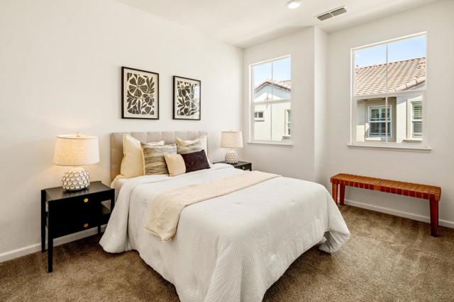725 Garden, Milpitas CA: https://media.crmls.org/mediaz/3c69f4ed-1900-4dda-9f25-90f5cceed628.jpg