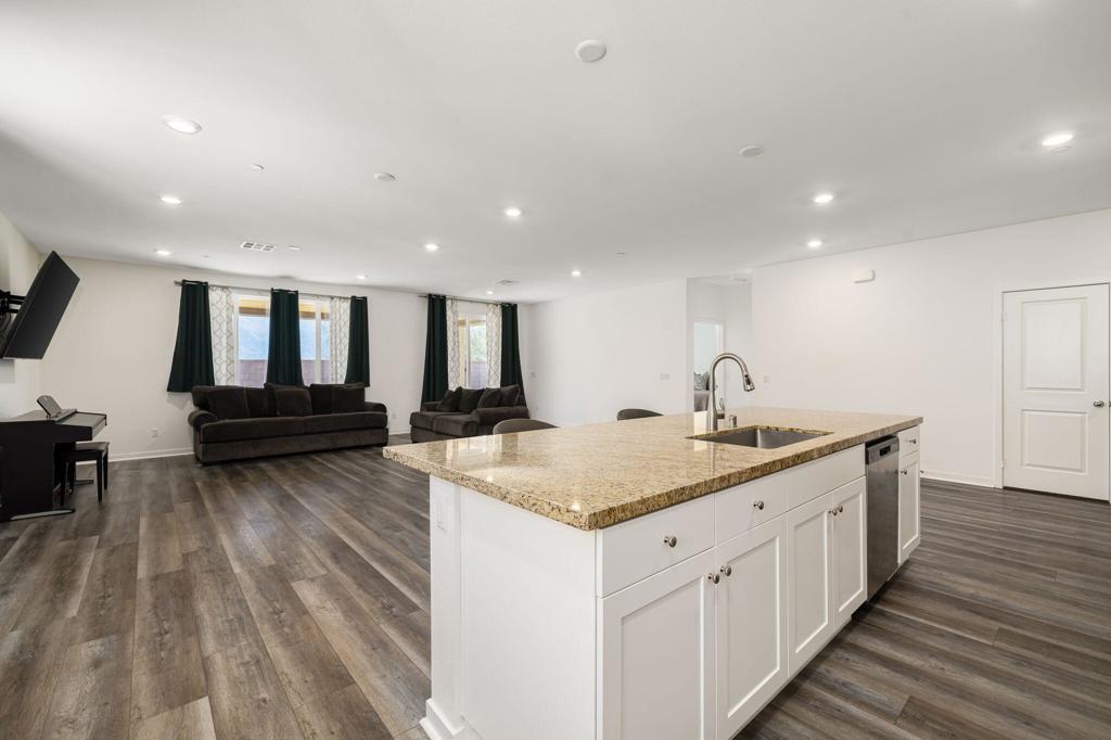 MLS #219137284DA image #8