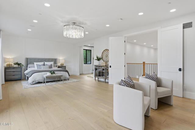 Detail Gallery Image 26 of 54 For 550 Unique Ln, Simi Valley,  CA 93065 - 5 Beds | 5/1 Baths