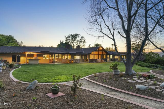 230 Avocado Place, Camarillo CA: https://media.crmls.org/mediaz/3c6d5c25-7fb5-4f3d-b0e1-2a2f1a49bf54.jpg