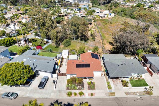 3467 Shawnee Rd, San Diego CA: https://media.crmls.org/mediaz/3c6e87e1-c1c9-4181-a7c4-c4ced4cb7152.jpg
