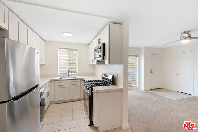 2638 S Barrington Avenue, Los Angeles CA: https://media.crmls.org/mediaz/3c6ea61c-7467-4bb0-ad19-5b3cad591f7d.jpg