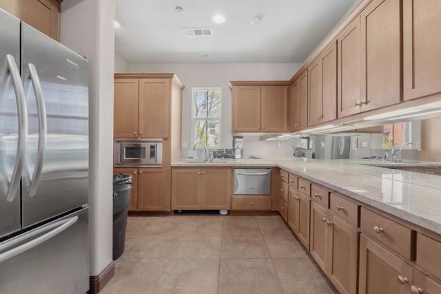 589 Santa Rosalia Terrace, Sunnyvale CA: https://media.crmls.org/mediaz/3c6eaa5b-527f-42ff-86f4-abee882fafcf.jpg