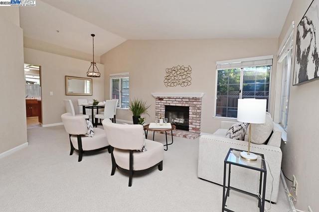 476 Mulqueeney St, Livermore CA: https://media.crmls.org/mediaz/3c6ec963-ec44-479e-aeb6-62730ae57800.jpg
