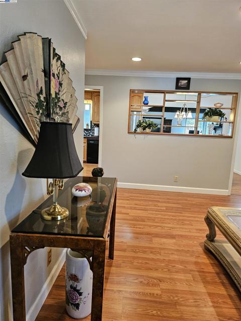 40575 Blacow Road, Fremont CA: https://media.crmls.org/mediaz/3c6f094a-f6a6-42bd-975e-54a6086194cc.jpg