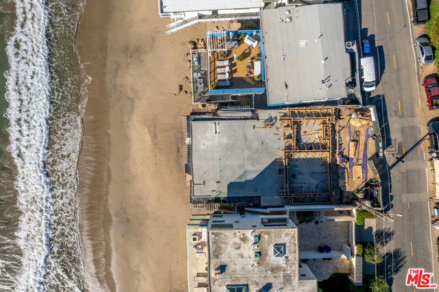 25306 Malibu Road, Malibu CA: https://media.crmls.org/mediaz/3c6fb347-1085-488e-99ed-46f0082ecfe4.jpg