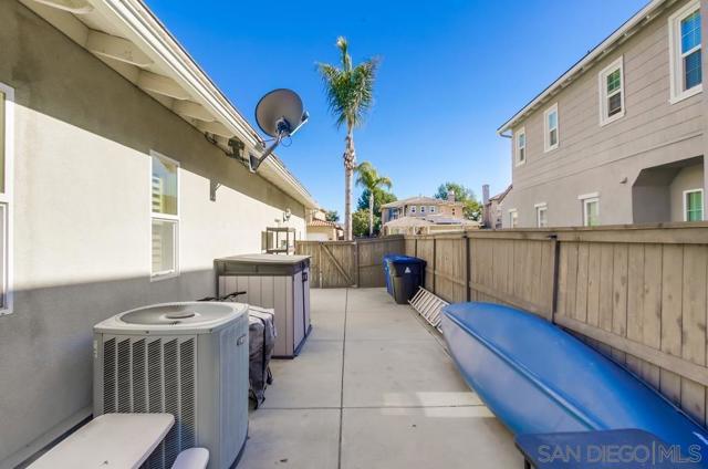 2333 Dragonfly St, Chula Vista, California 91915, 4 Bedrooms Bedrooms, ,3 BathroomsBathrooms,Single Family Residence,For Sale,Dragonfly St,250019385SD