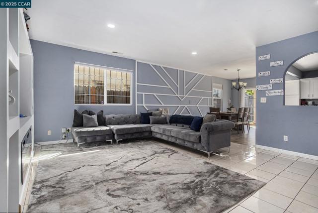 Image 7 of 29 For 312 Barrett Ave