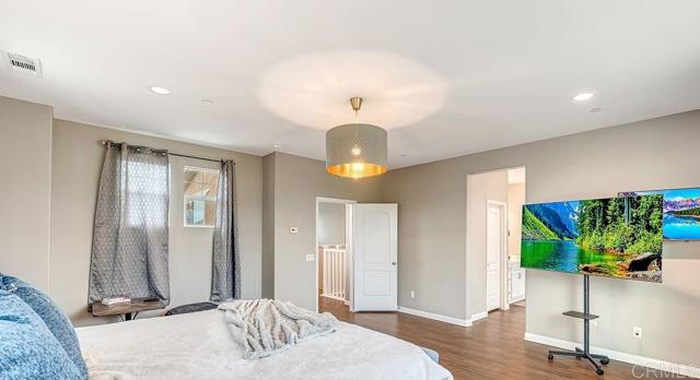 Image 28 of 55 For 30937 Red Spruce Street