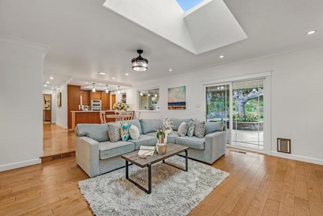 435 Ewing Drive, Pleasanton CA: https://media.crmls.org/mediaz/3c72ef0f-4c5e-414f-8cdb-c5a4e36f5440.jpg