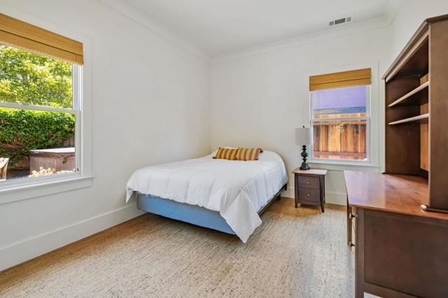 712 California Street, Santa Cruz CA: https://media.crmls.org/mediaz/3c7395bd-ccbb-49f7-ac50-9cfa87bce3eb.jpg