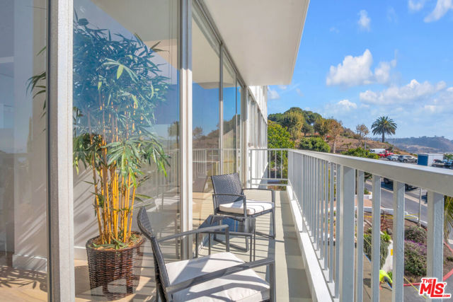 Drew Fenton | 17350 W Sunset Boulevard Pacific Palisades CA | MLS: 7491584