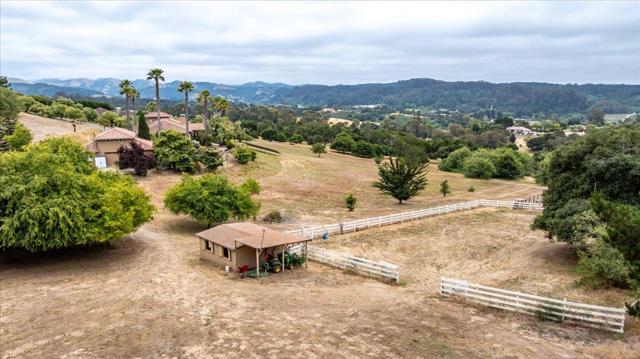2710 Summerland Road,  CA: https://media.crmls.org/mediaz/3c74c386-3223-43e0-bb99-89b46c0782e7.jpg