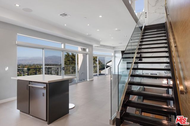 3 Bed Home for Sale in Studio City, California