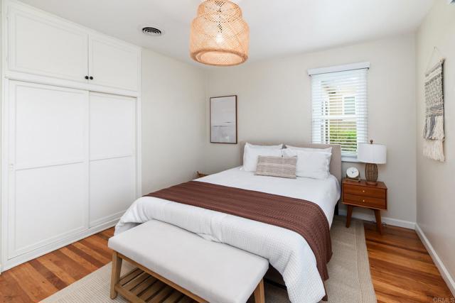 Detail Gallery Image 13 of 34 For 4227 69th St, La Mesa,  CA 91941 - 4 Beds | 3 Baths
