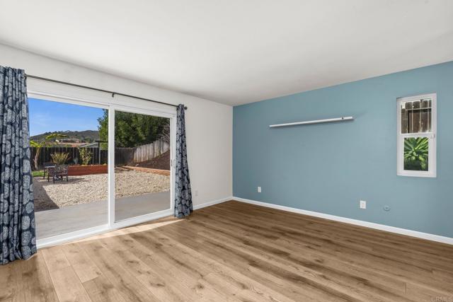 Detail Gallery Image 16 of 30 For 2049 Camino Dr, Escondido,  CA 92026 - 2 Beds | 2 Baths