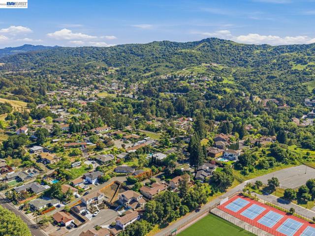 Image 53 of 60 For 16 Valley View Ct