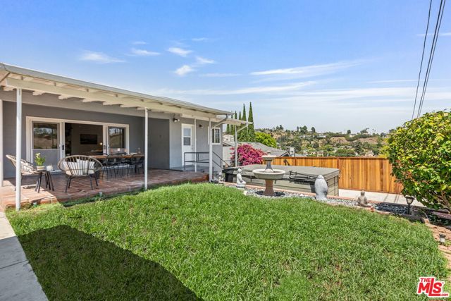 3228 Sagamore Way, Los Angeles CA: https://media.crmls.org/mediaz/3c75f0b9-0c1a-4d99-b43b-d22ed80a086f.jpg