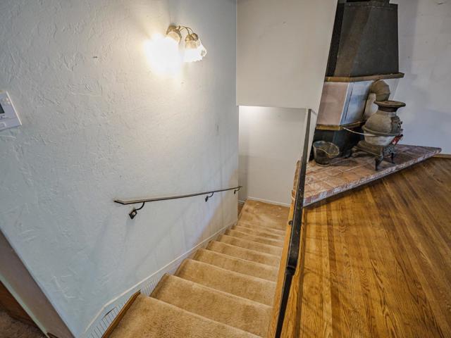 325 Woodland Drive, Scotts Valley CA: https://media.crmls.org/mediaz/3c7605ff-036f-45c0-8b46-f1e602c38cd9.jpg