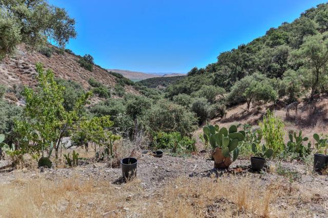 71418 Jolon Road, Bradley CA: https://media.crmls.org/mediaz/3c76601f-d211-49b1-b60c-143e8c9efa45.jpg