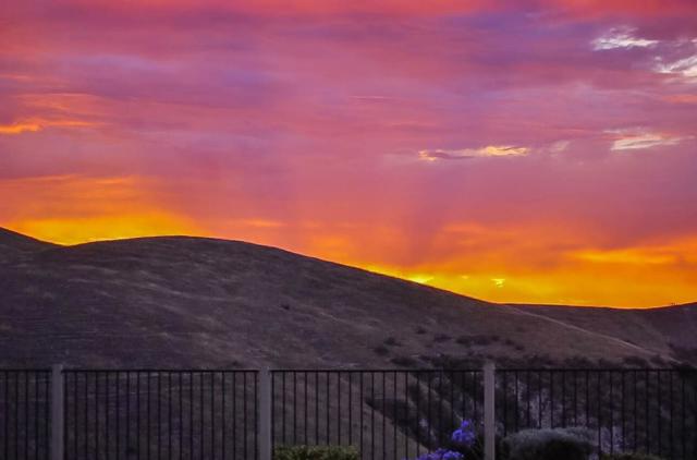 27606 Prestancia Circle, Salinas CA: https://media.crmls.org/mediaz/3c775614-3353-47d1-8130-c715b4485ad3.jpg