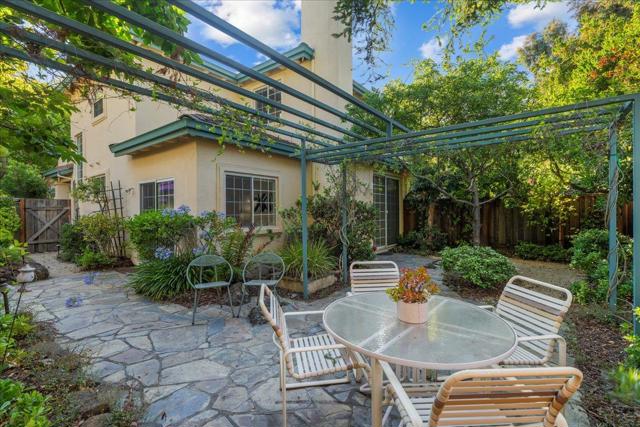 4173 El Camino Real, Palo Alto CA: https://media.crmls.org/mediaz/3c776408-4b1c-4e3b-8c7e-055cf4d20d5f.jpg