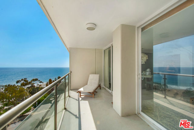 201 Ocean Avenue, Santa Monica CA: https://media.crmls.org/mediaz/3c792901-cd8d-4649-b27a-f18365cf61b9.jpg