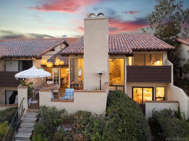 16936 Via de Santa Fe, Rancho Santa Fe CA: https://media.crmls.org/mediaz/3c797e78-b9dd-4450-8843-3e5578d20fb9.jpg