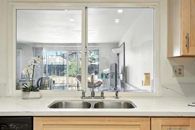 3444 Corte Loro, San Diego CA: https://media.crmls.org/mediaz/3c79ac17-f445-4149-8973-a9313af32bd5.jpg