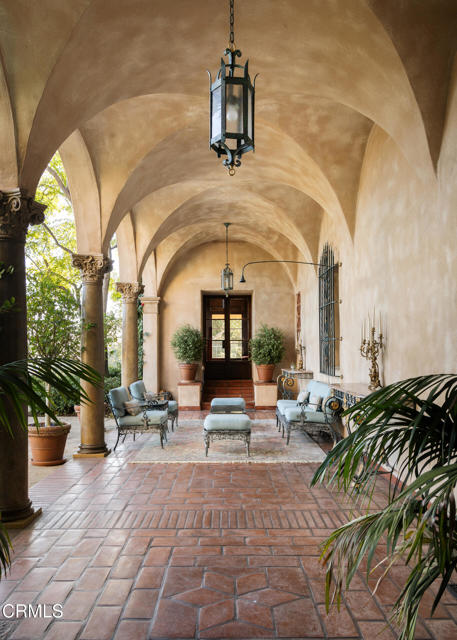 Detail Gallery Image 20 of 39 For 262 S San Rafael Ave, Pasadena,  CA 91105 - 6 Beds | 5/6 Baths