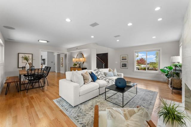3903 Cadden Way, San Diego CA: https://media.crmls.org/mediaz/3c7acb2b-da56-4d21-885e-31df2bd91701.jpg