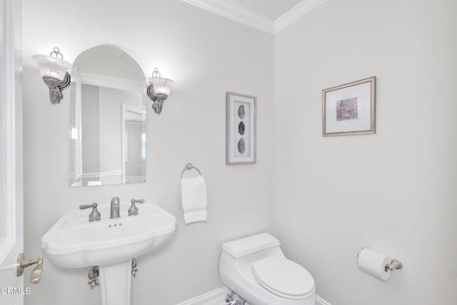 Detail Gallery Image 22 of 30 For 832 Valley Crest St, La Canada Flintridge,  CA 91011 - 5 Beds | 5/1 Baths